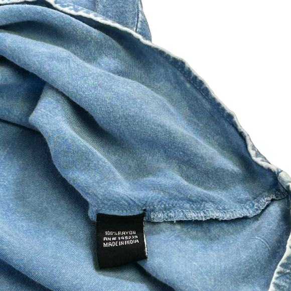 Style Envy Top Women Size XL Blue Dye Wash Rayon Eyelets Flatter Sleeves Blouse - Picture 9 of 12